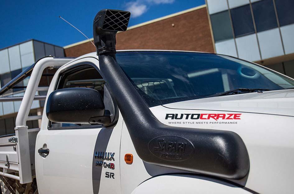 TOYOTA HILUX N70 4WD REVOLVER GLOSS BLACK WITH MILLED ACCENTS